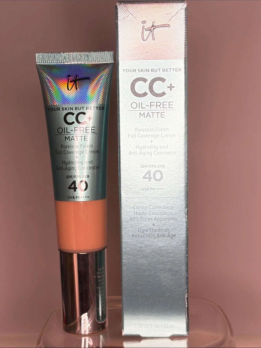 it cosmetics CC+ Oil-Free Matte Cream SPF 40 — Tan